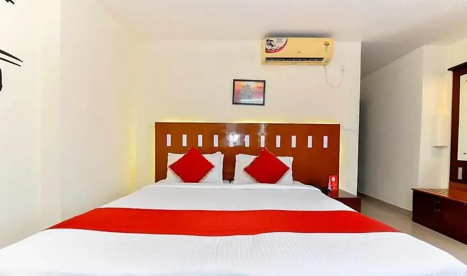 Metro Kochi Business Hotel