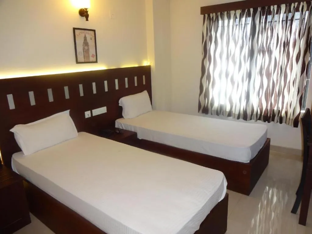Metro Kochi Business Hotel