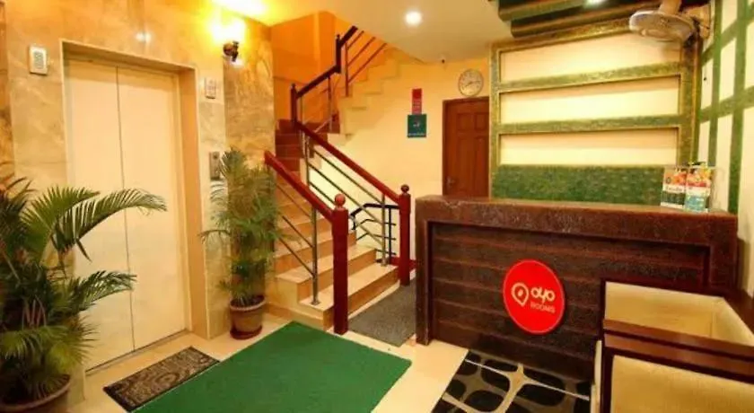 Metro Kochi Business Hotel 0*,